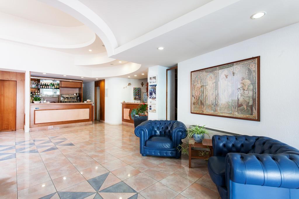 Hotel Los Angeles Assisi Eksteriør billede